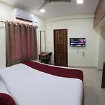 Hotel Nj Residency Near Dlf It Park, Rmz Software Park, L&T Ecc, Chennai Trade Centre & Miot
