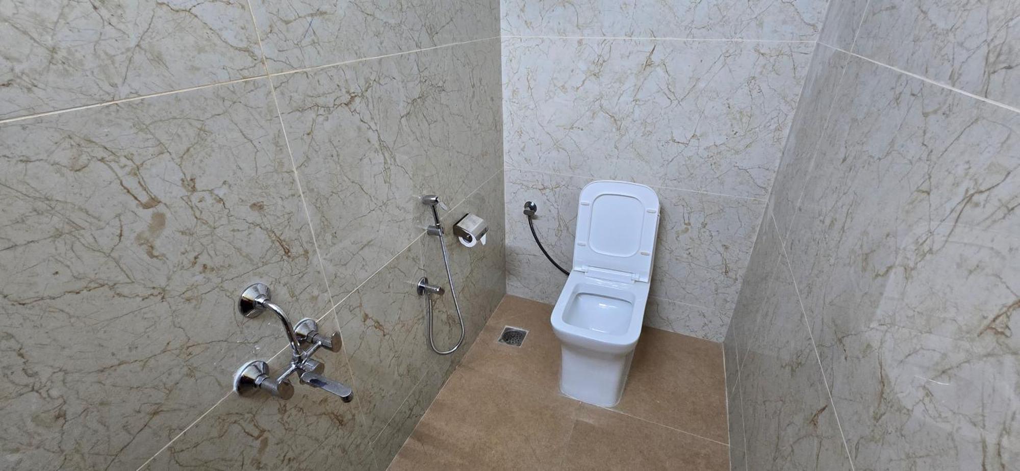 Nj Residency Near Dlf It Park, Rmz Software Park, L&t Ecc, Trade Centre & Miot Hotel