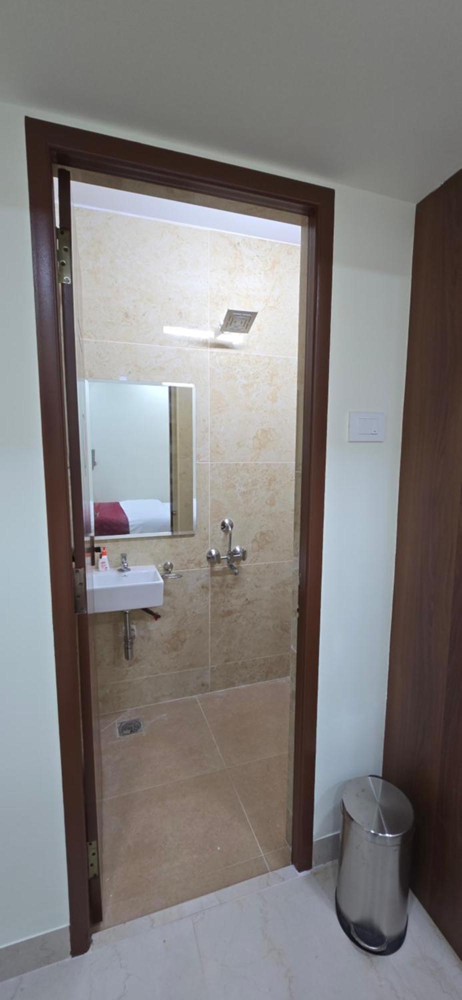 Hotel Nj Residency Near Dlf It Park, Rmz Software Park, L&t Ecc, Trade Centre & Miot Chennai