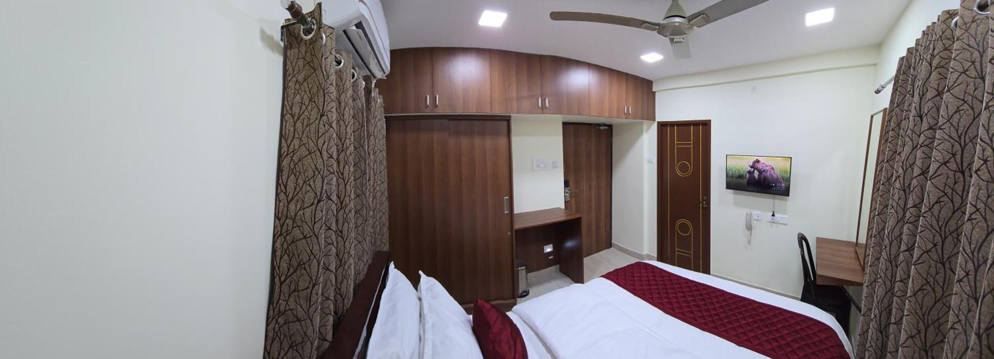 Hotel Nj Residency Near Dlf It Park, Rmz Software Park, L&t Ecc, Trade Centre & Miot