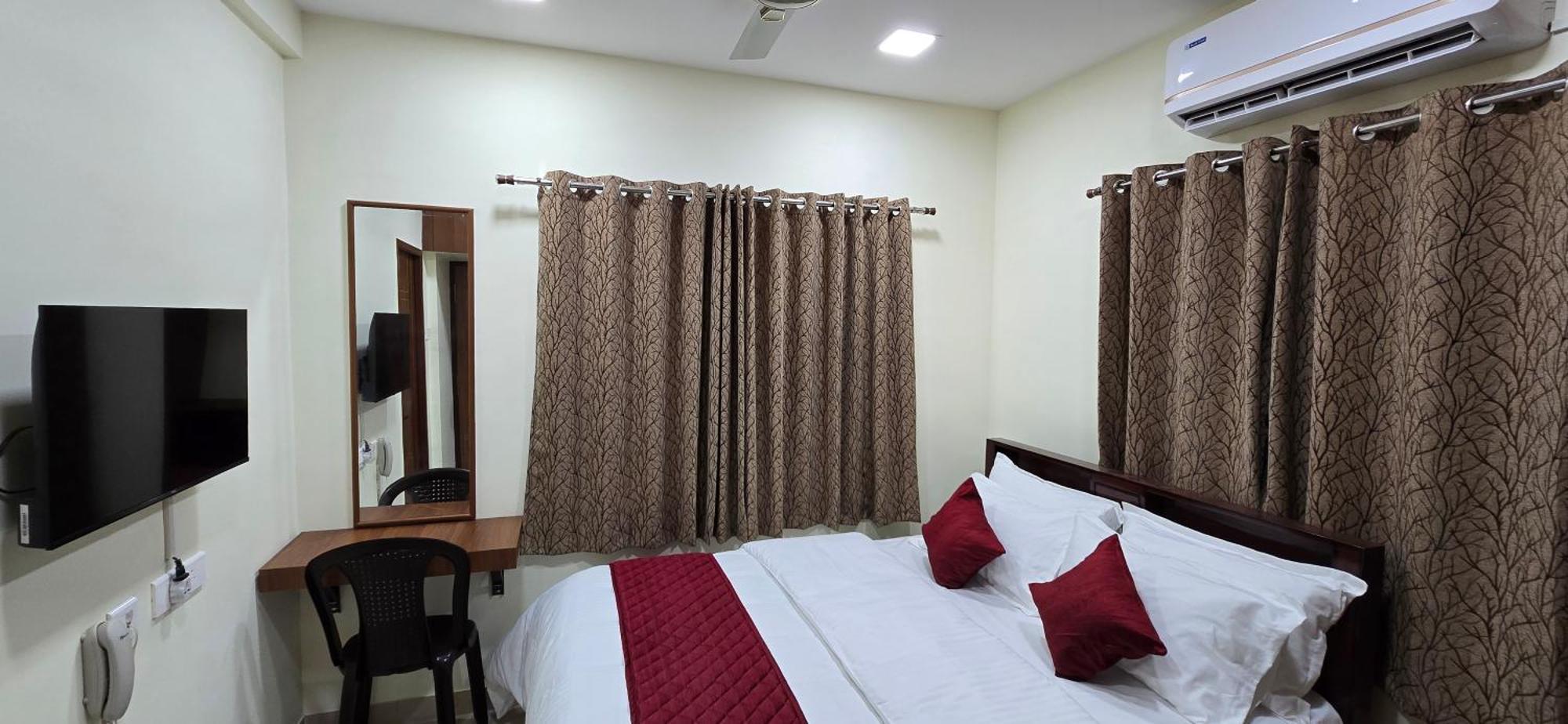 Nj Residency Near Dlf It Park, Rmz Software Park, L&t Ecc, Trade Centre & Miot * Chennai