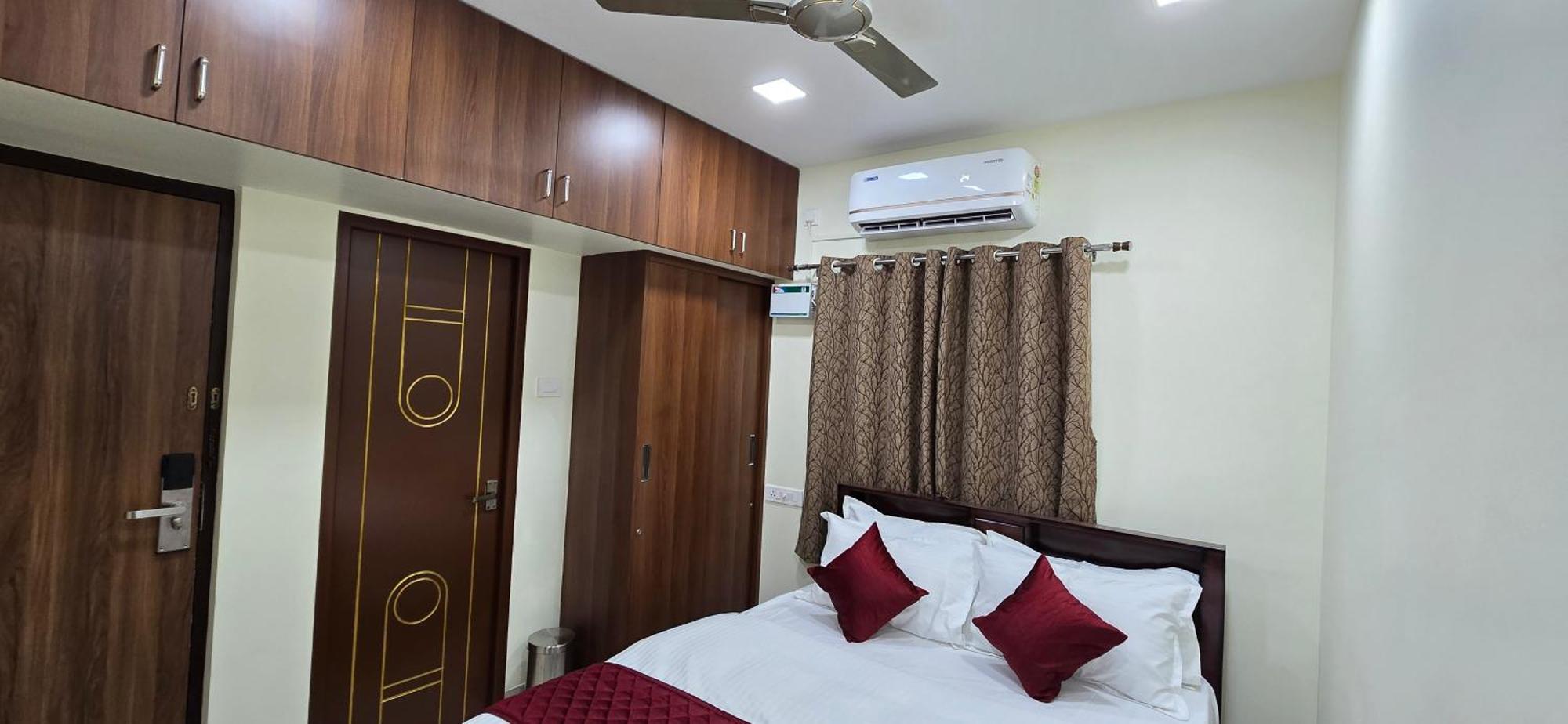 Hotel Nj Residency Near Dlf It Park, Rmz Software Park, L&t Ecc, Trade Centre & Miot