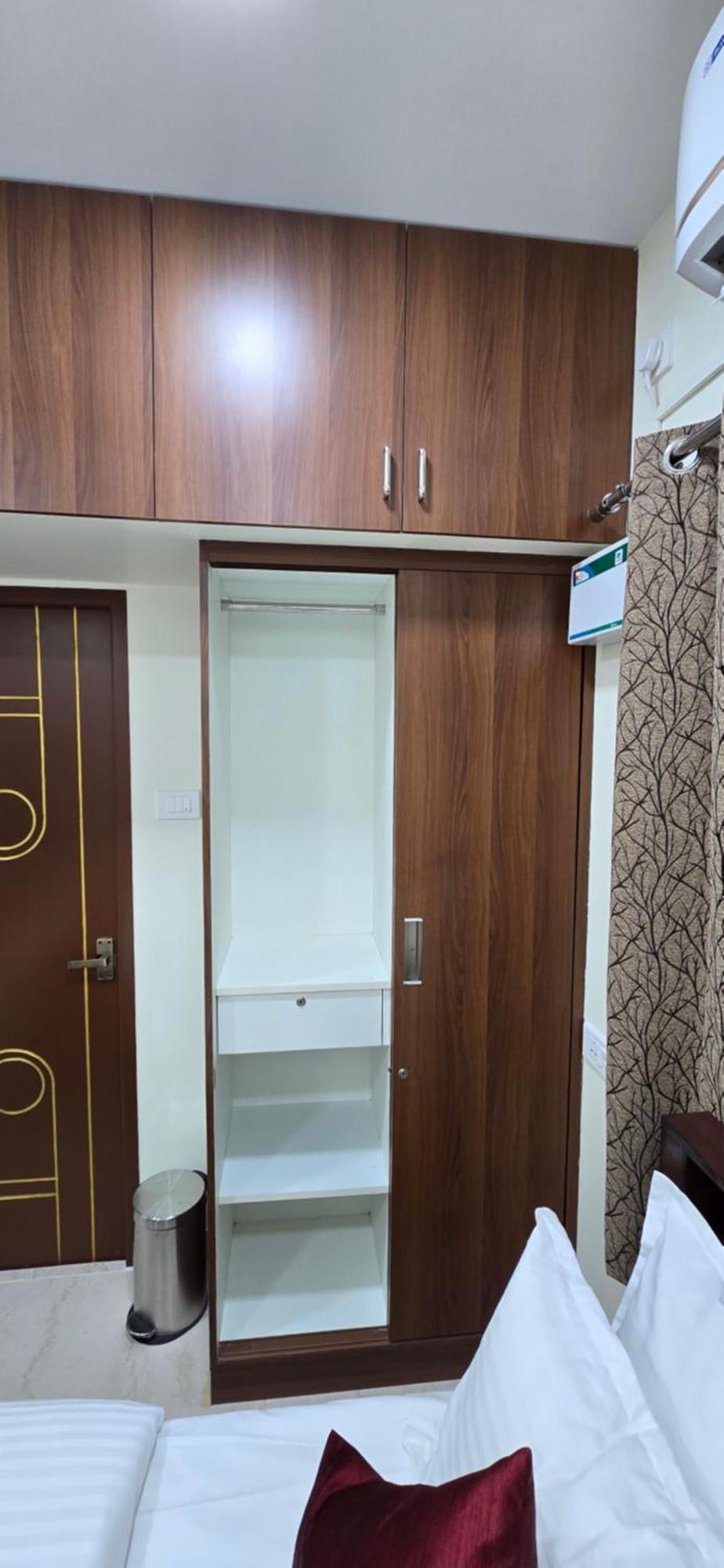Nj Residency Near Dlf It Park, Rmz Software Park, L&t Ecc, Trade Centre & Miot *