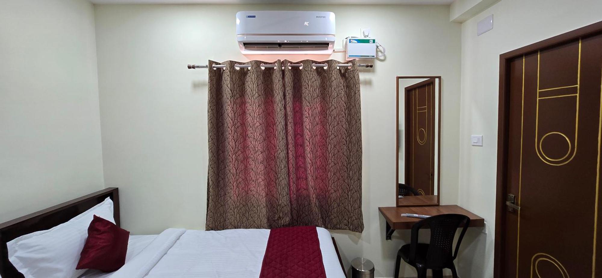 Nj Residency Near Dlf It Park, Rmz Software Park, L&t Ecc, Trade Centre & Miot Chennai