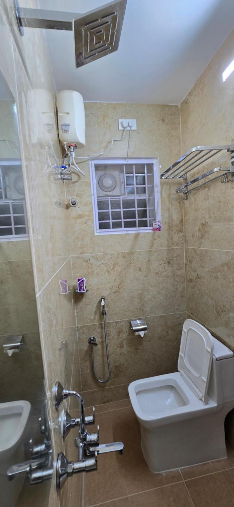Hotel Nj Residency Near Dlf It Park, Rmz Software Park, L&t Ecc, Trade Centre & Miot Chennai